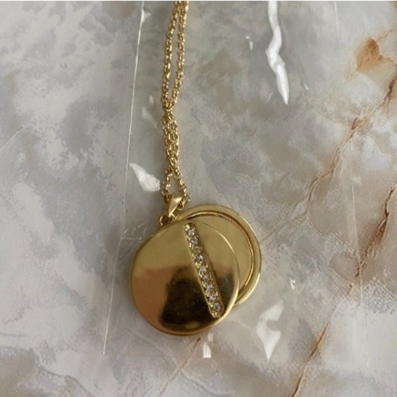 Minimalist Layered Necklace Fashion Jewelry Set - Picture 4 of 6